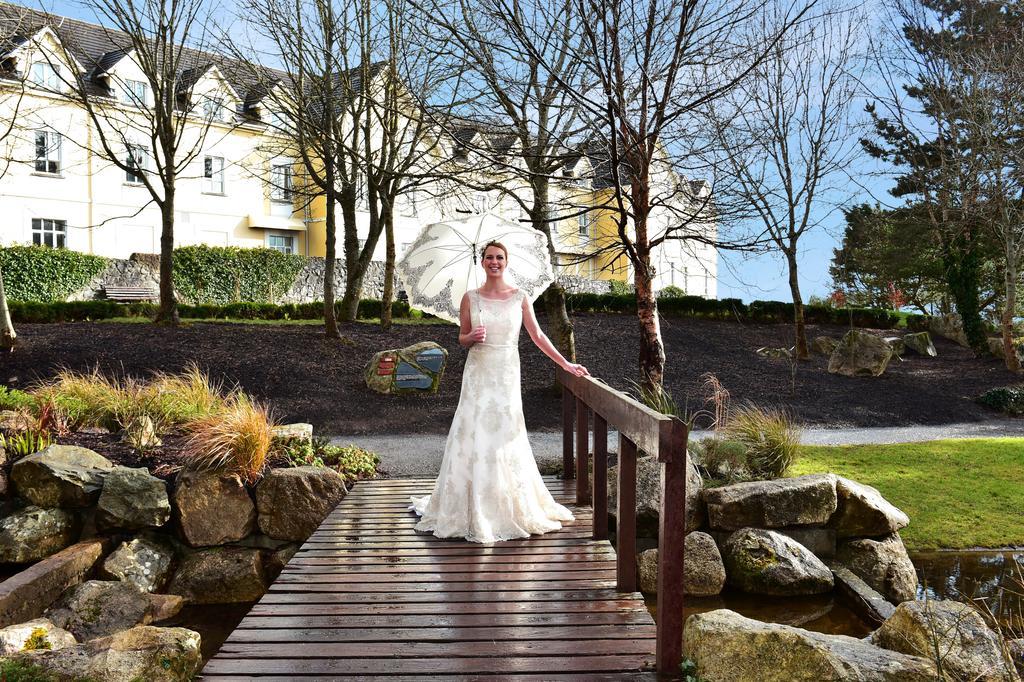 Galway Bay Hotel Conference & Leisure Centre Exterior photo